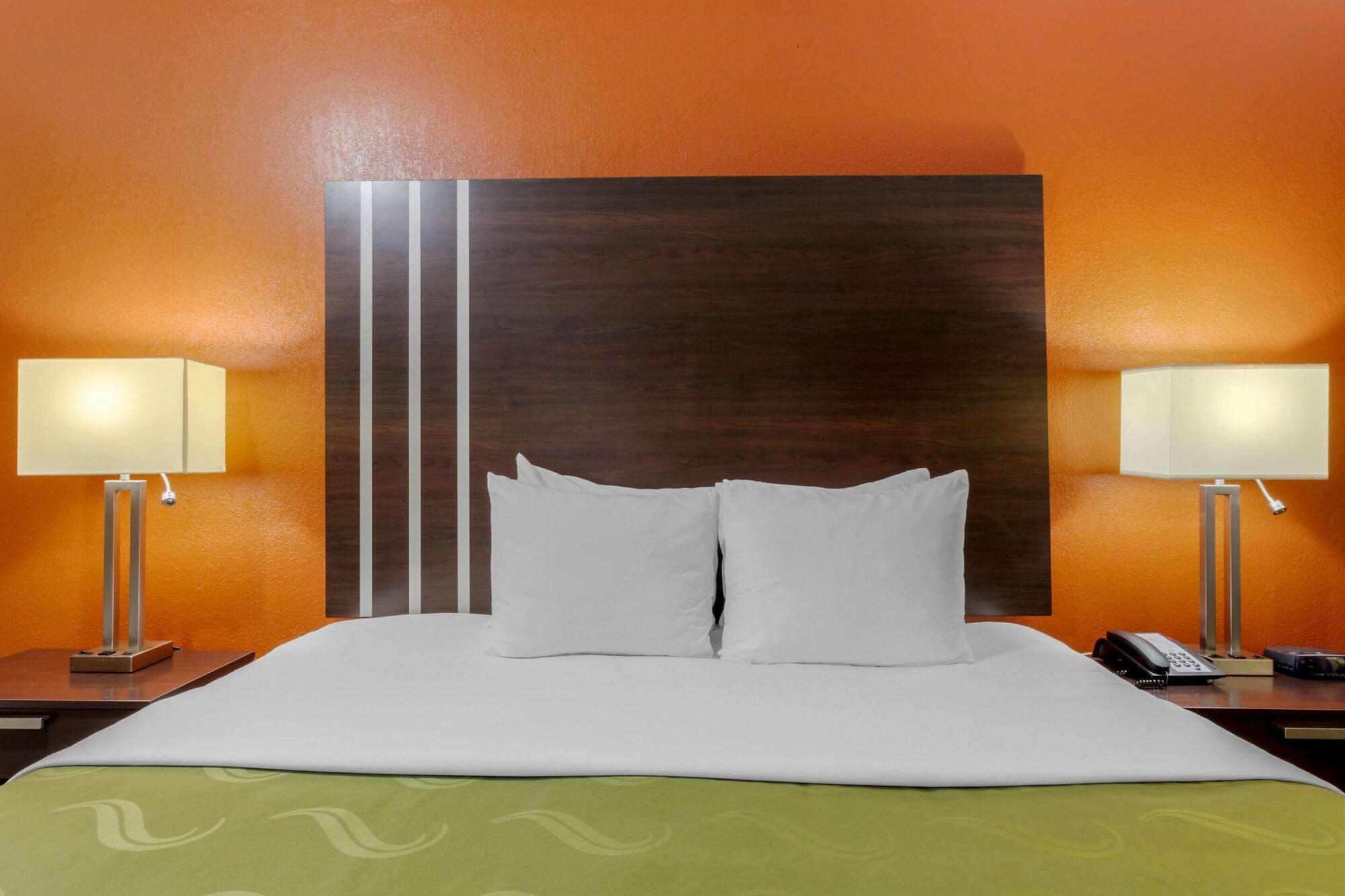 Quality Inn Columbus-East Exterior foto
