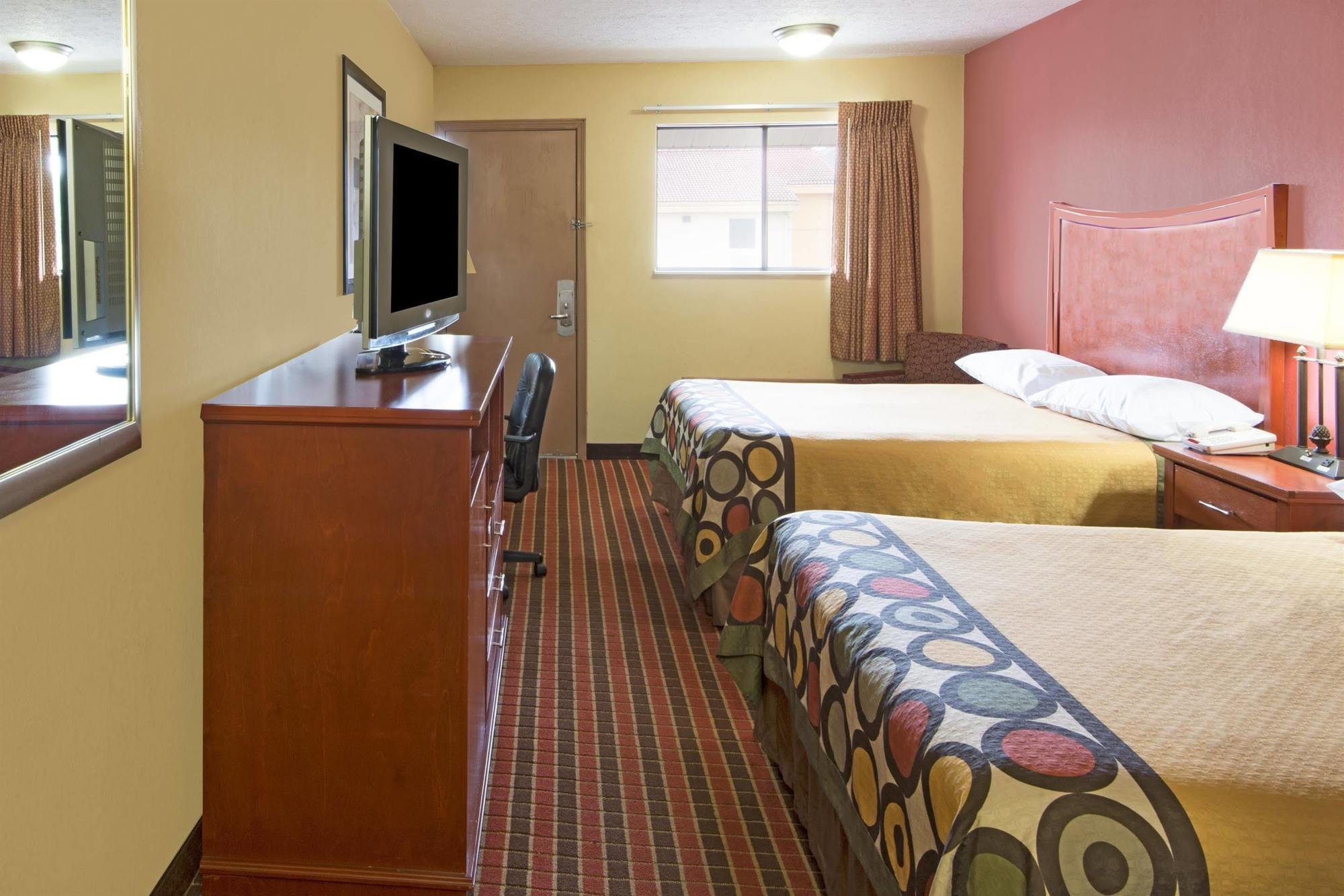 Quality Inn Columbus-East Exterior foto